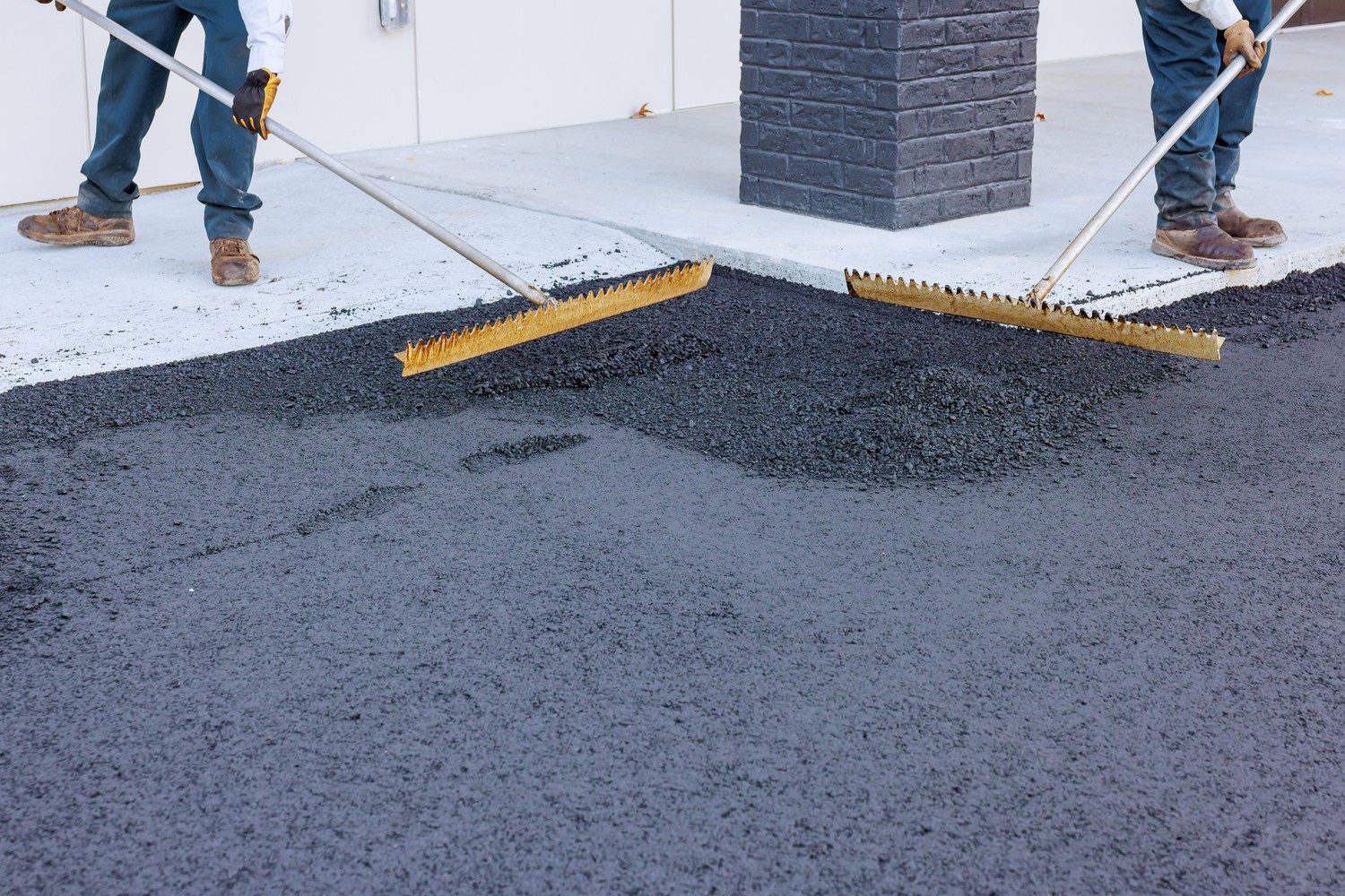 commercial asphalt paving crew preparing a Brampton parking lot